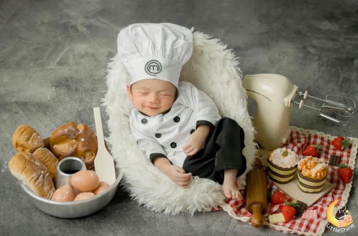 Ảnh nền bé trai cute